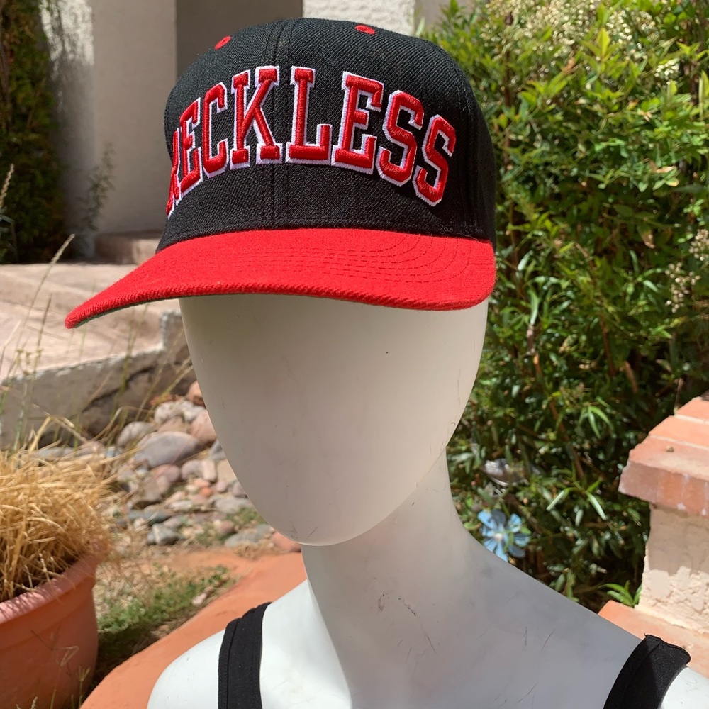 RECKLESS hat black and red color one size